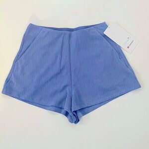 BNWT Lululemon Ribbed Softstreme High-Rise Short 2"